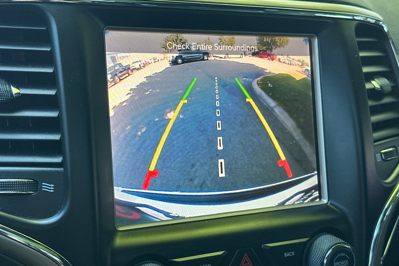 Used 2015 White Jeep Limited image 20