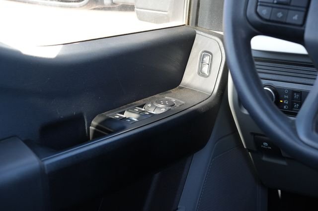 Used 2025 White Ford XL image 21