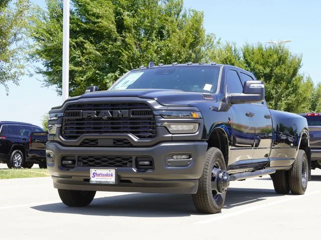 New 2027 Diamond Black Crystal Pearl-Coat Exterior Paint RAM Tradesman image 3