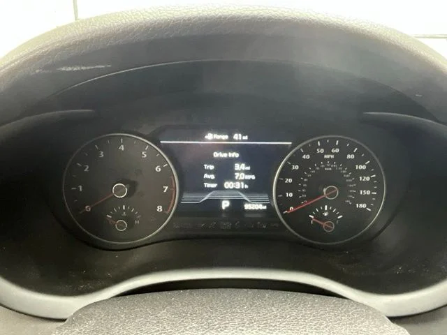 Used 2019 White Kia GT2 image 9