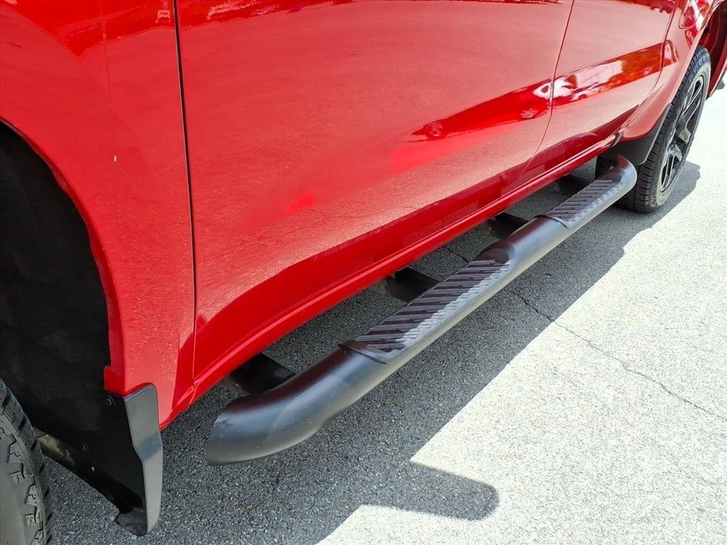 Used 2022 Red Hot Chevrolet Custom image 10