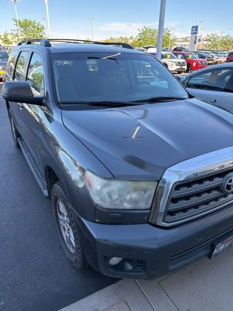 Used 2016 Gray Toyota SR5 image 5
