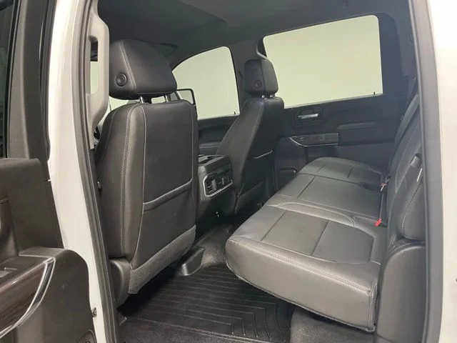 Used 2022 White Chevrolet LTZ image 41
