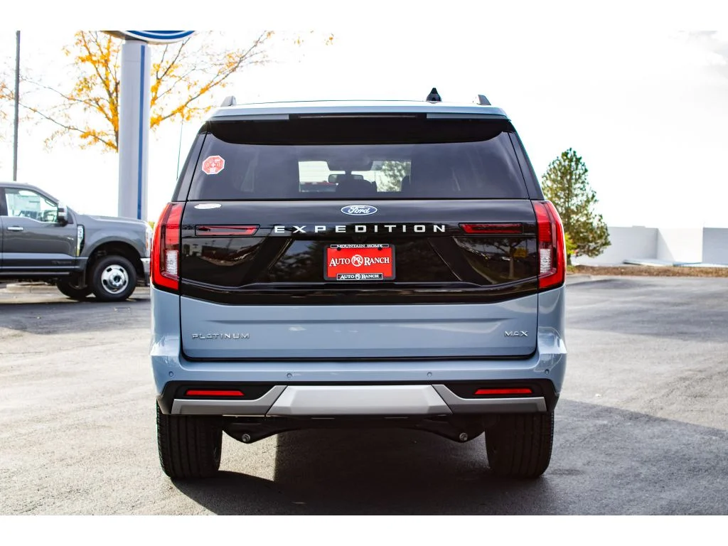 New 2025 Glacier Gray Metallic Tc Ford Platinum image 7