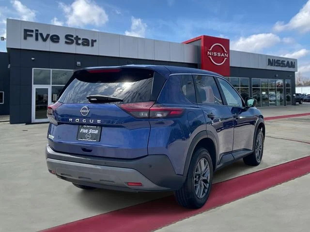 Used 2023 Blue Nissan S image 6