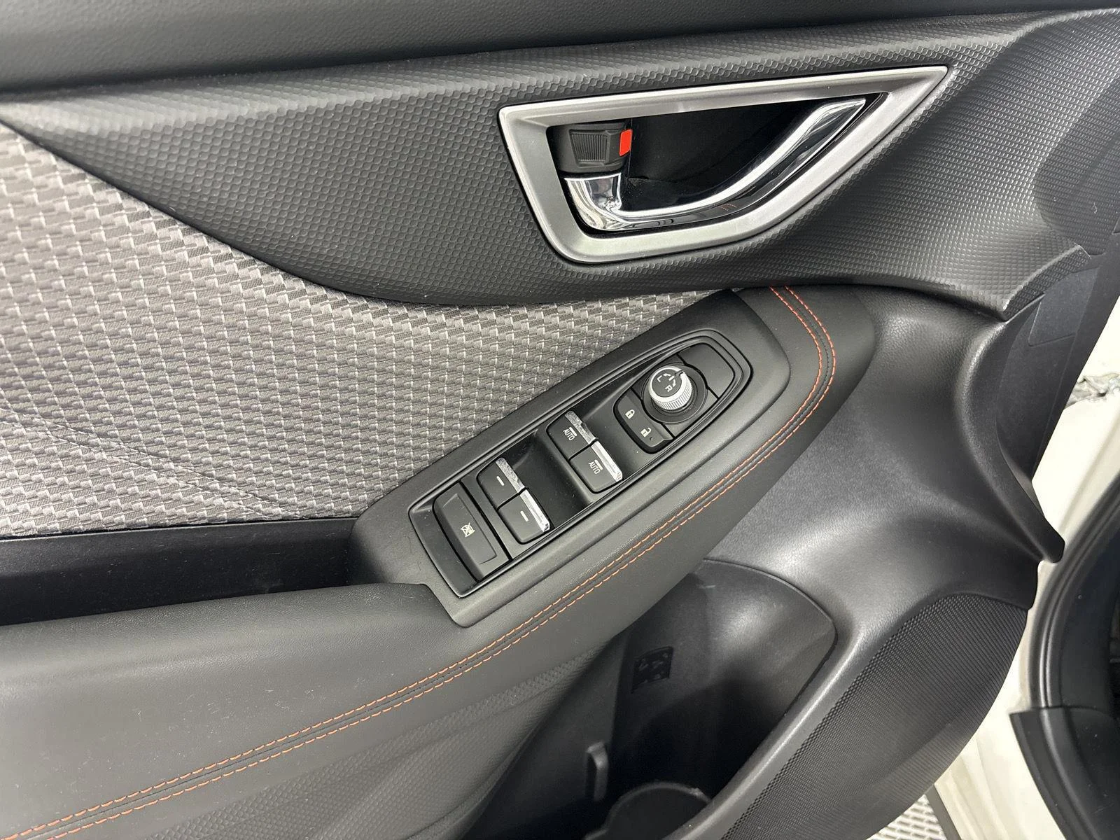 Used 2019 Crystal White Pearl Subaru Sport image 6