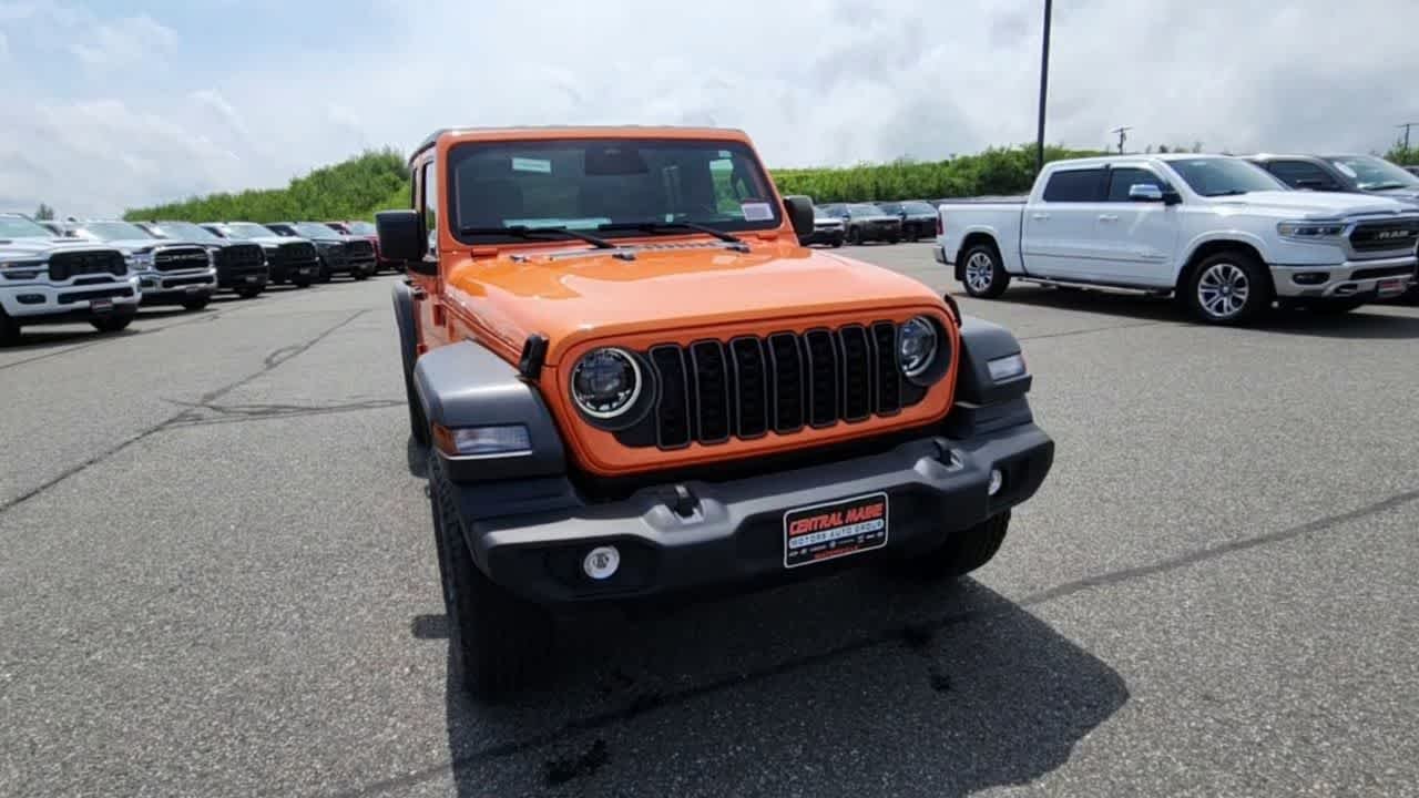 New 2026 Joose Exterior Paint Jeep Sport S image 3