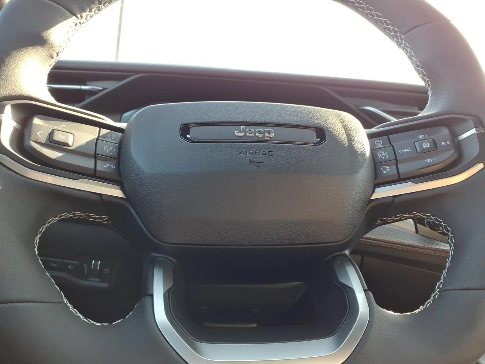 2026 Jeep Cherokee Limited - Photo 18