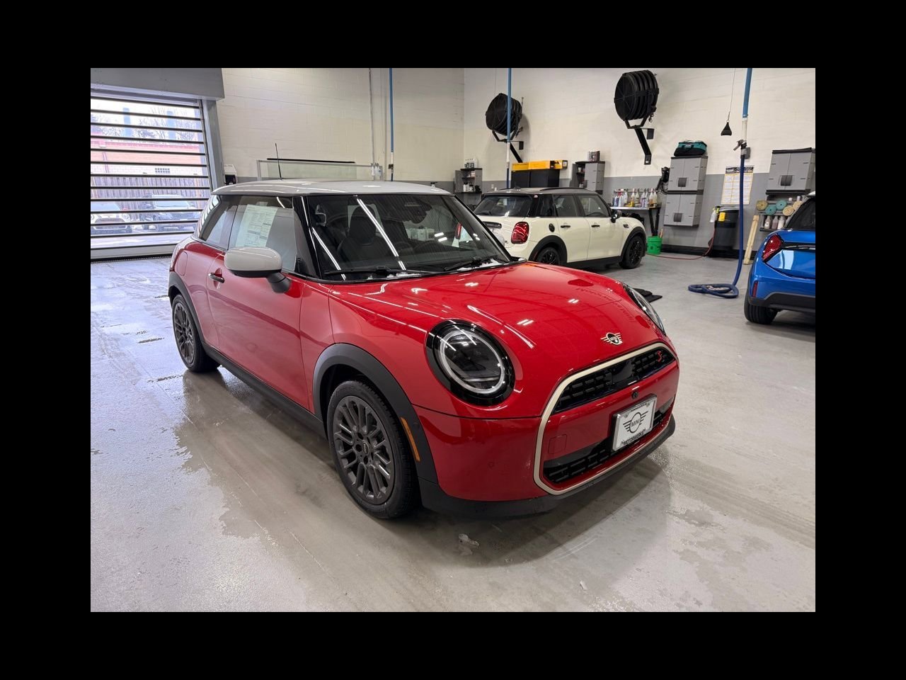 New 2026 Chili Red II MINI ICONIC image 7