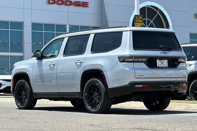 New 2026 Silver-Zynith Exterior Paint Jeep Limited Reserve image 5