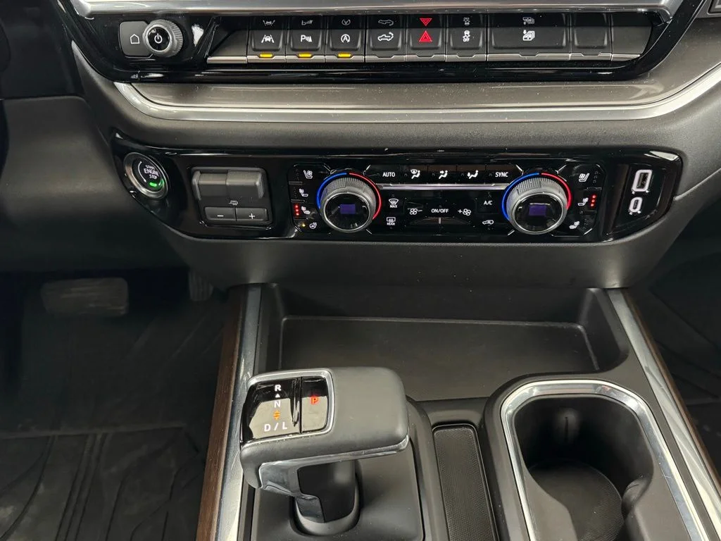 Used 2025 Beige Chevrolet High Country image 31