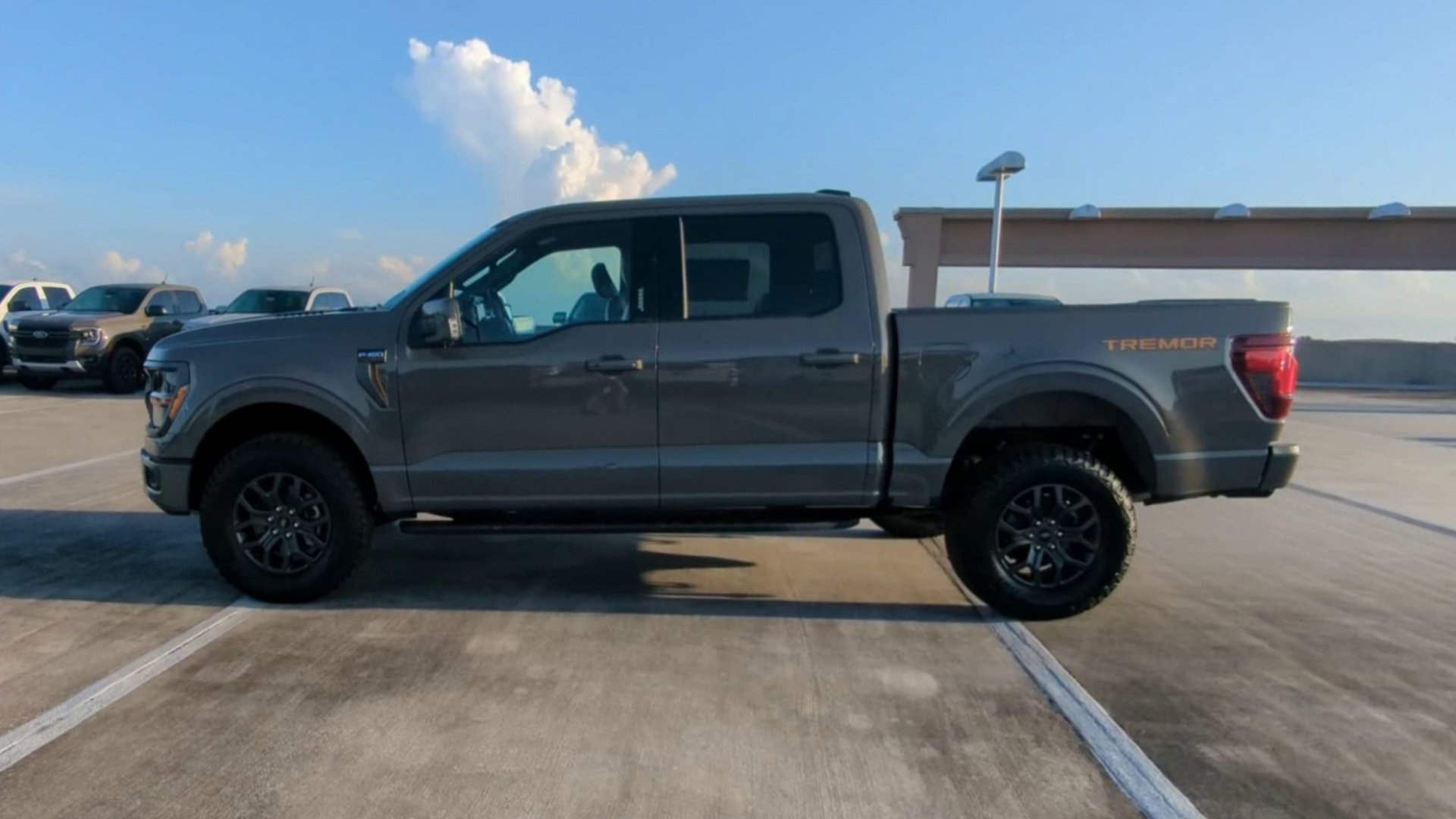 New 2026 Marsh Gray Ford Tremor® image 25