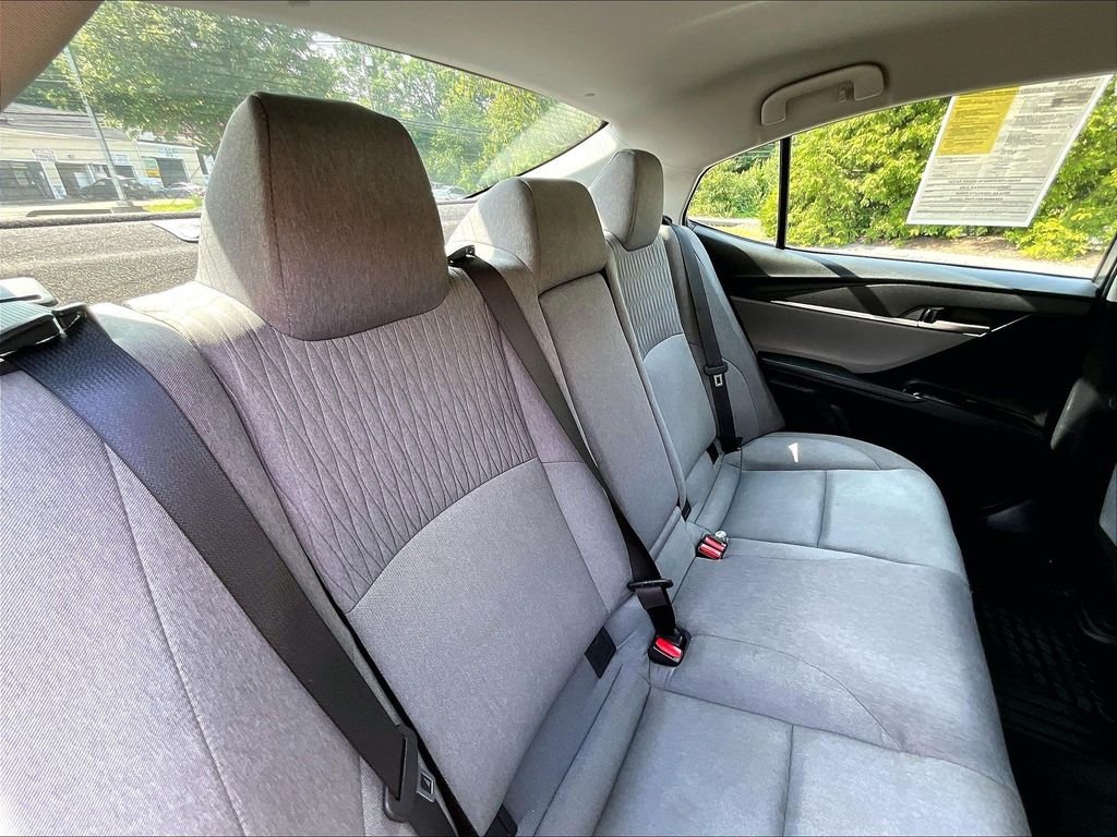 Used 2025  Toyota LE image 16