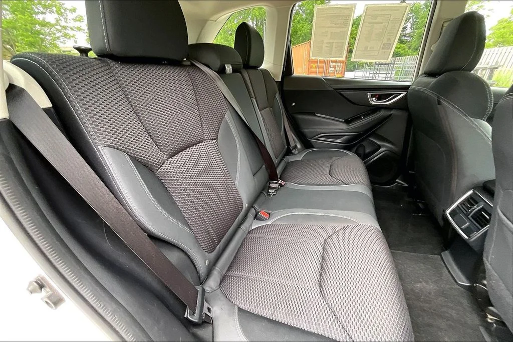 Used 2019 White Subaru Premium image 27