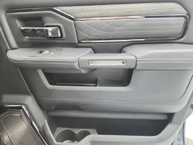 2025 RAM 2500 Limited - Photo 40