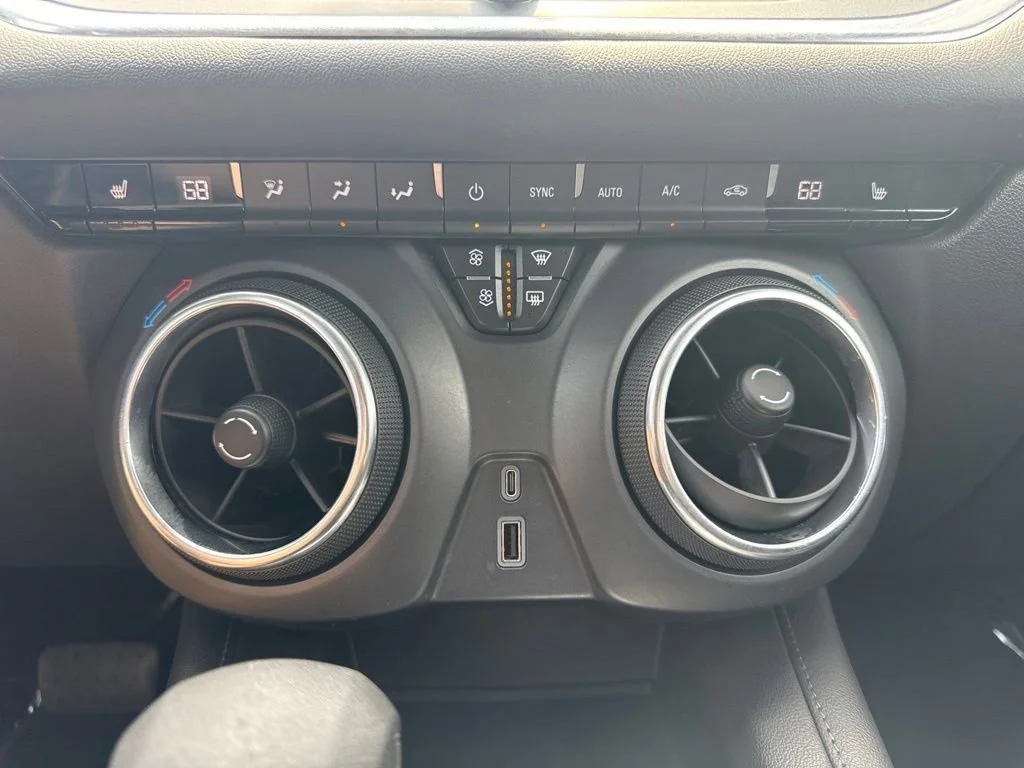 Used 2022 Silver Ice Metallic Chevrolet 2LT image 22
