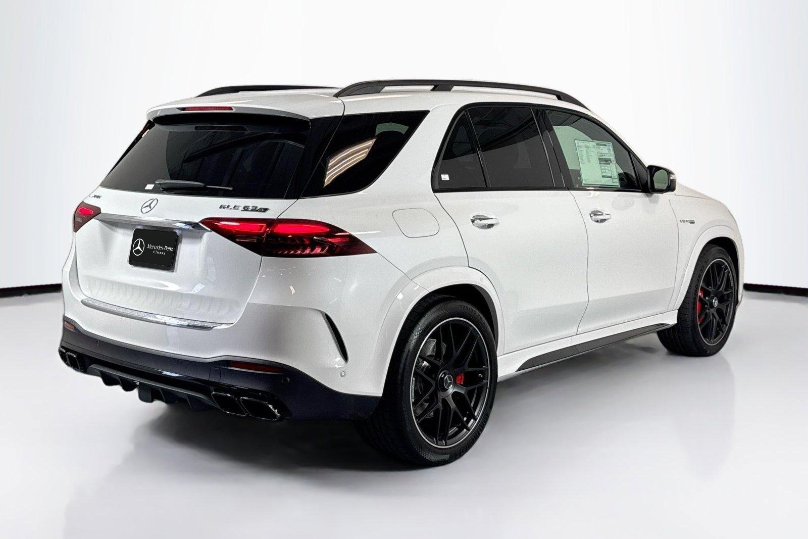 New 2026 Manufaktur Moonlight White Metallic Mercedes-Benz AMG® GLE 63 S image 5