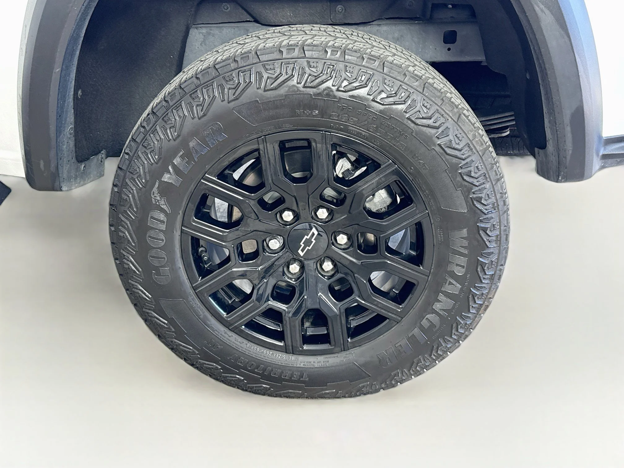 Used 2024 Summit White Chevrolet Trail Boss image 33