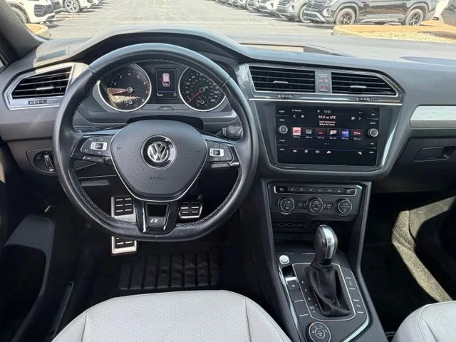 Used 2020 White Volkswagen 2.0T SE R-Line Black image 17