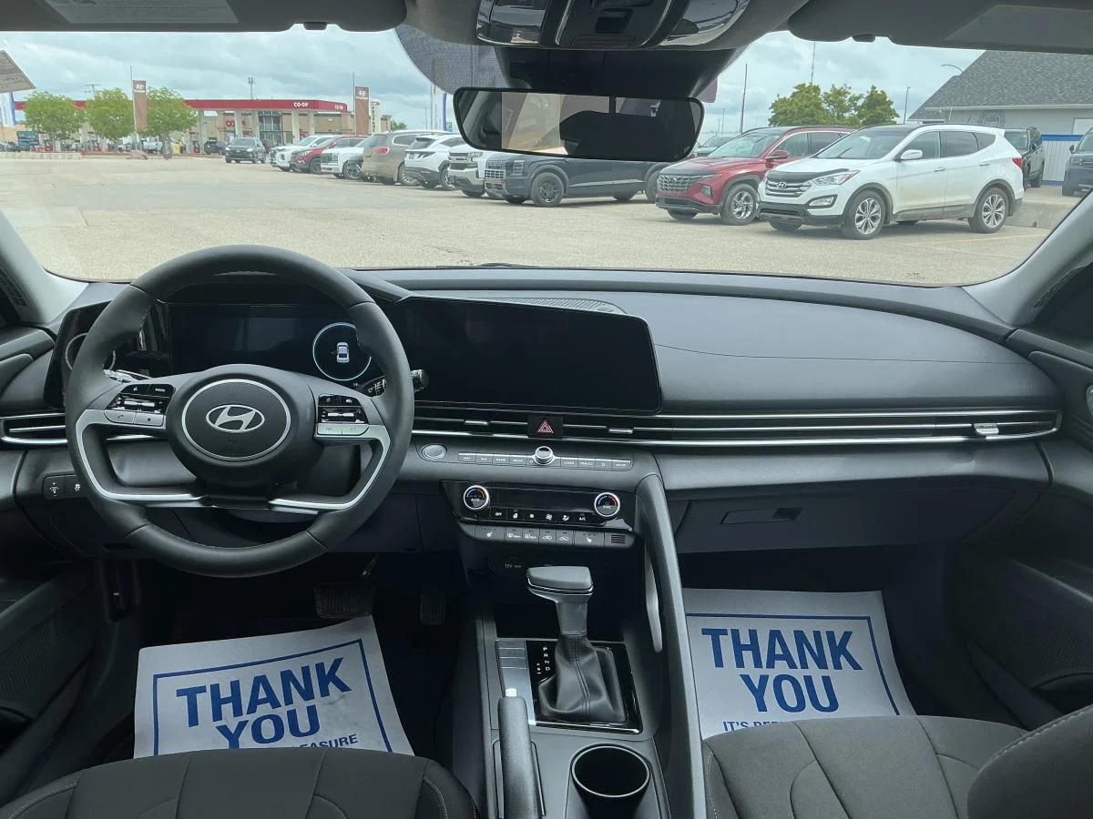 New 2026 Grey Hyundai Preferred image 33