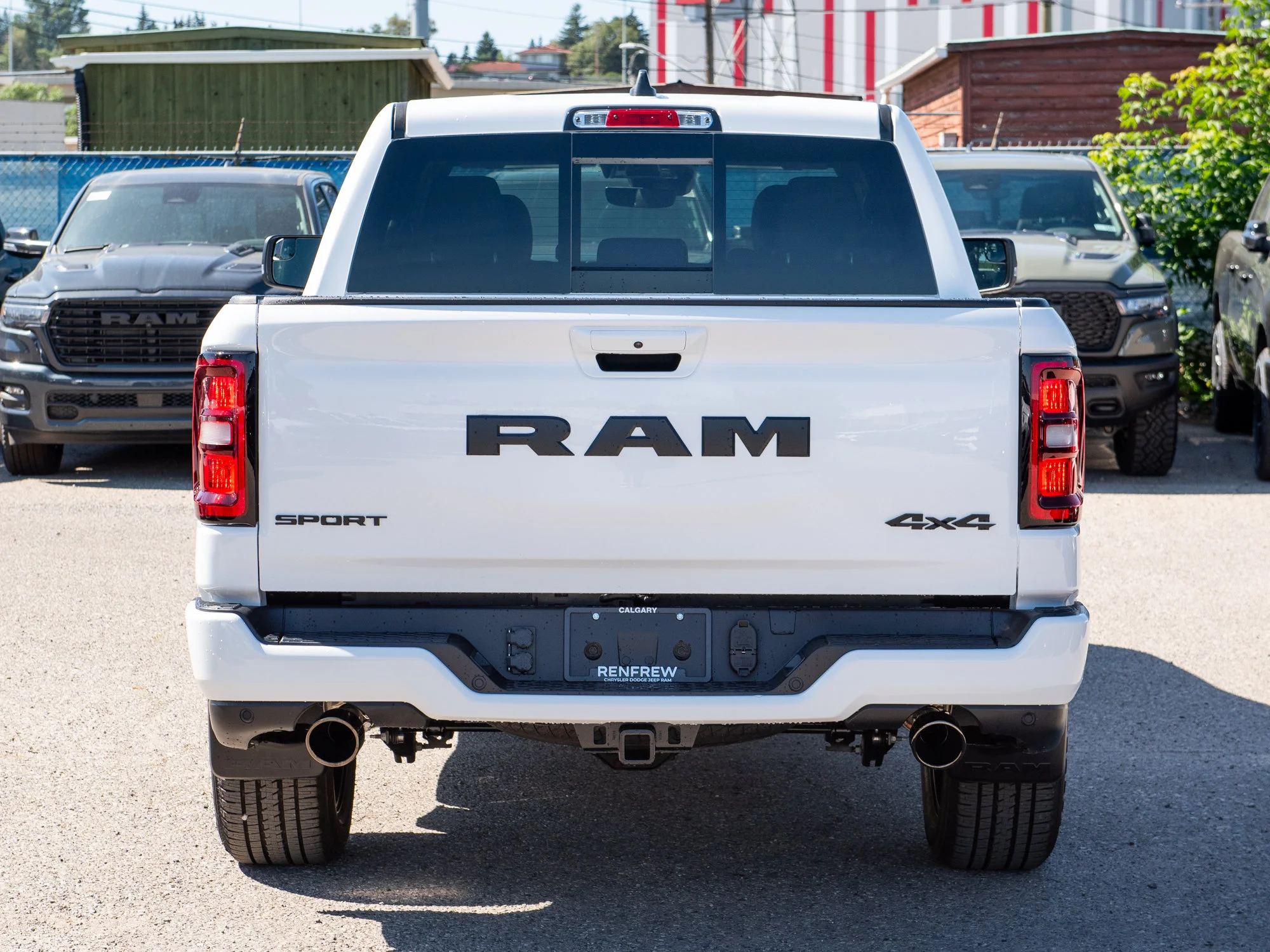 New 2026 White RAM Sport* Crew Cab 4x4, HEMI V8, Panoramic Sunroof, Heated Seats/Wheel image 6
