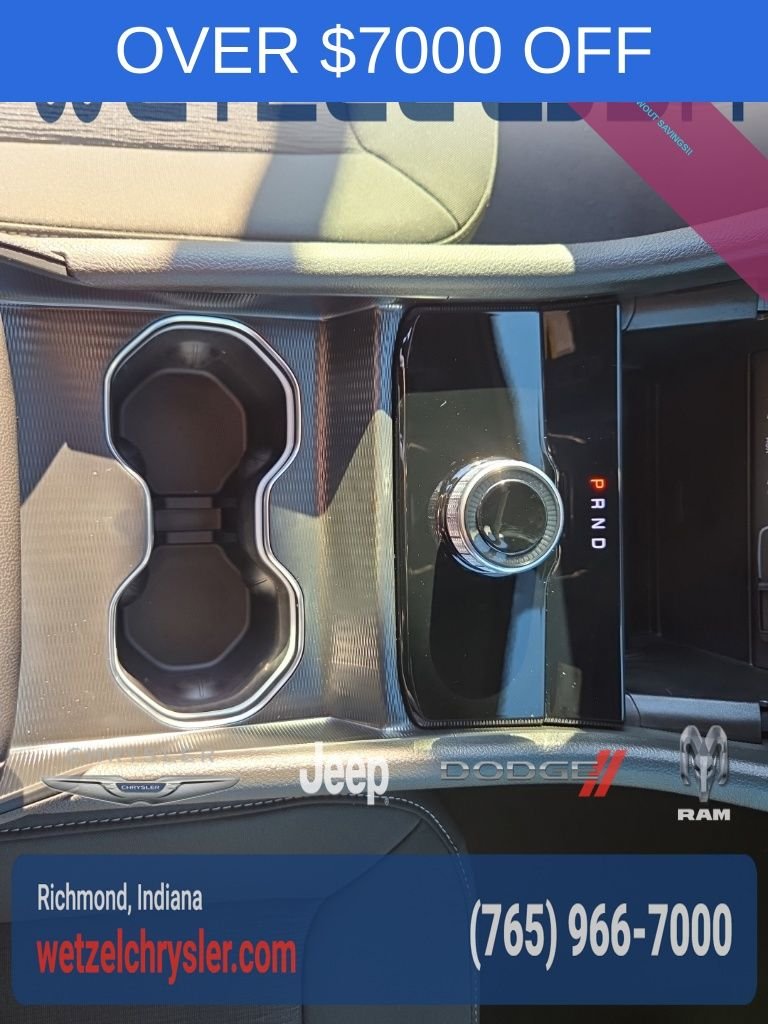 New 2025 Velvet Red Pearl-Coat Exterior Paint Jeep Laredo image 25