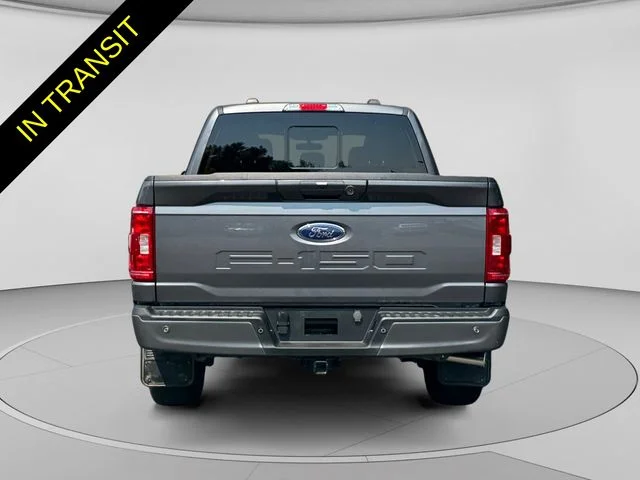 Used 2023  Ford XLT image 4