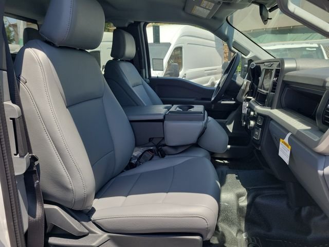 New 2026 White Ford F350 4X2S/CCCSR image 17