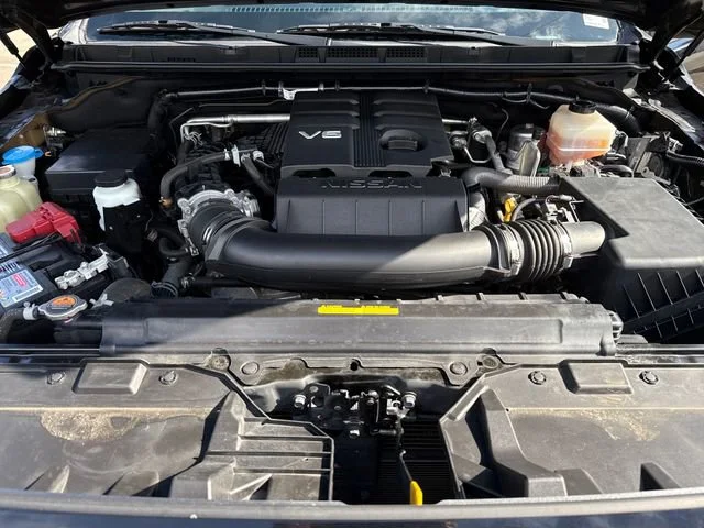 Used 2022 Super Black Nissan SV image 27