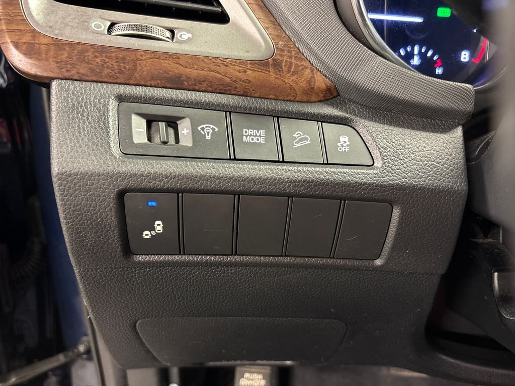 Used 2018 Blue Hyundai 2.0T image 30