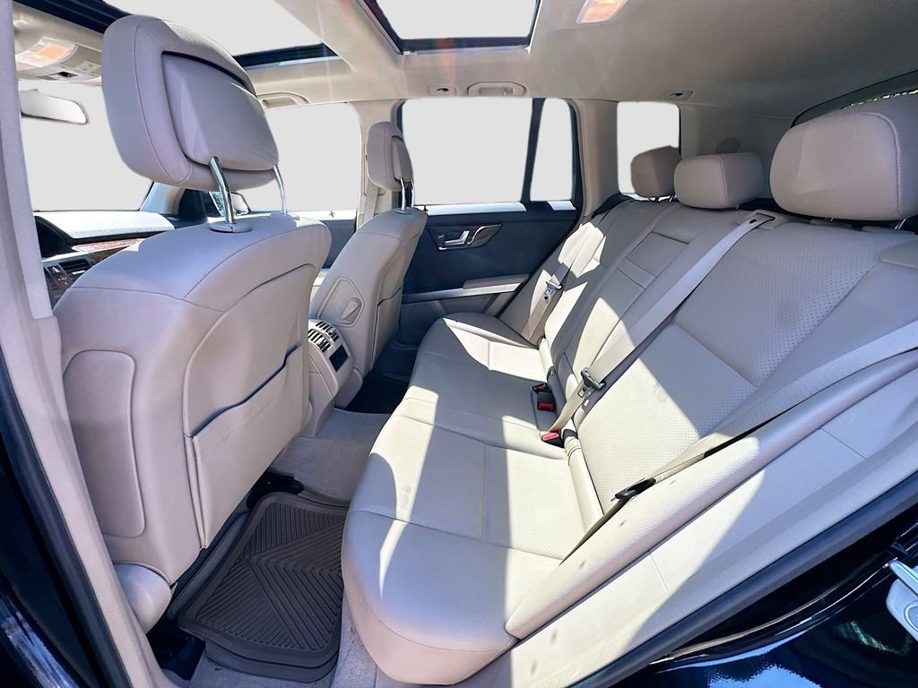 Used 2012  Mercedes-Benz GLK 350 image 22