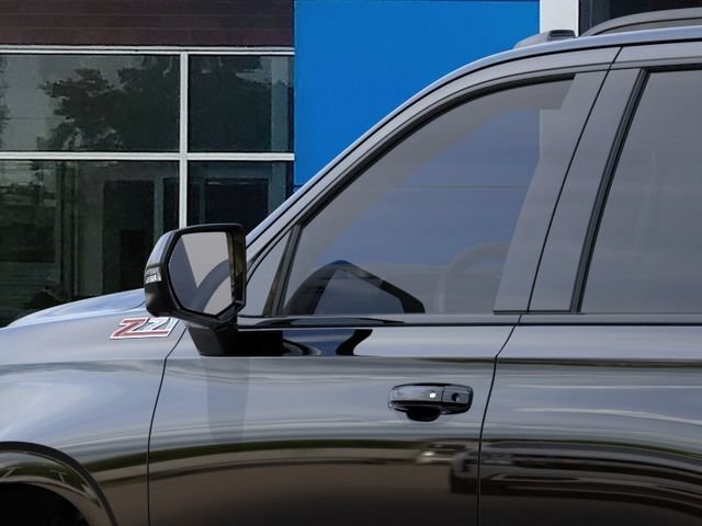 2026 Chevrolet Tahoe Z71 - Photo 12