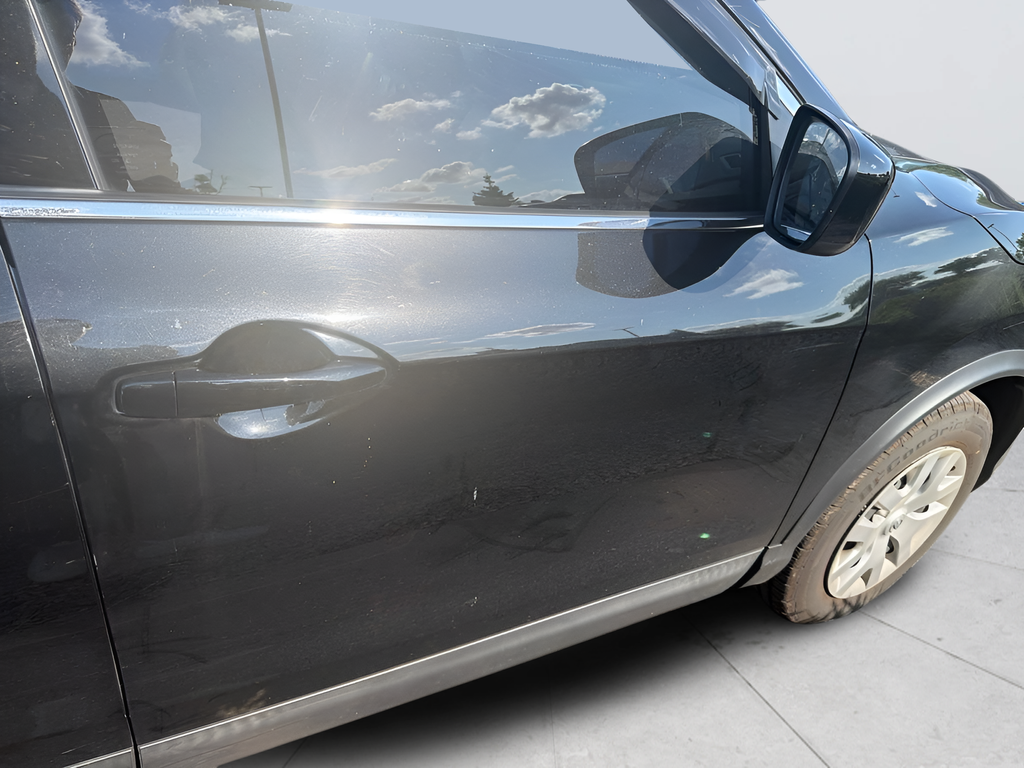 Used 2020 Black Nissan S image 12