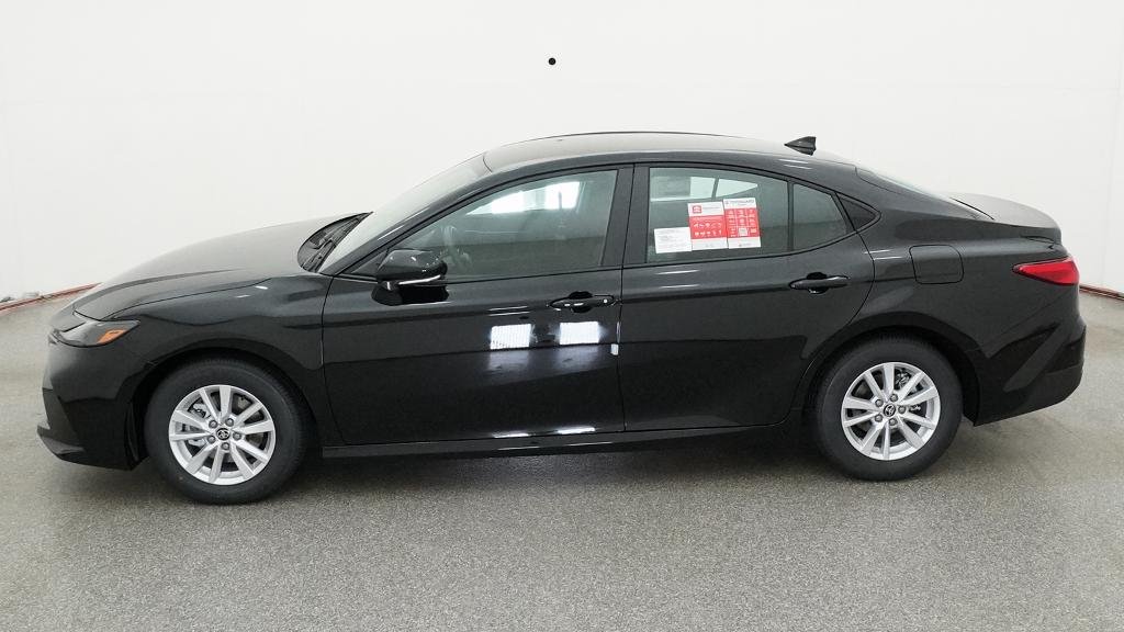 New 2026 Midnight Black Metallic Toyota LE image 3