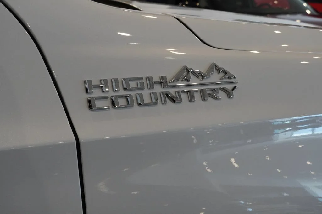 New 2026 Polar White Tricoat Chevrolet High Country image 36