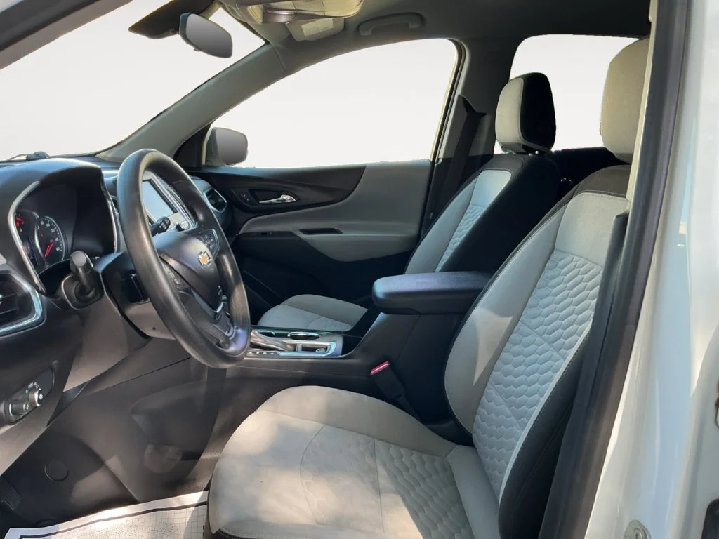 Used 2019 SUMMIT WHITE Chevrolet LT image 11