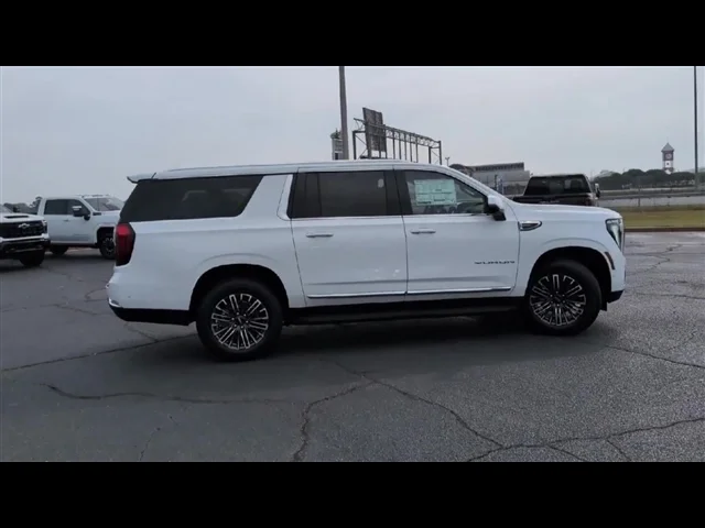 New 2026 Summit White GMC Elevation image 33