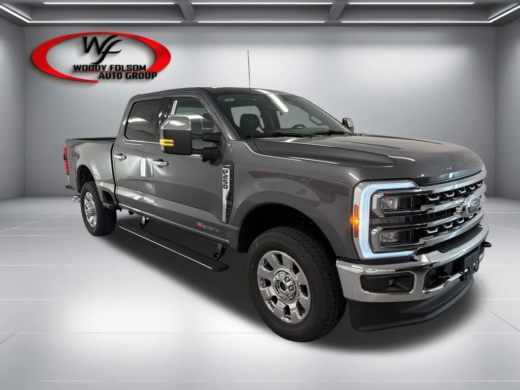 New 2026 Gray Ford Lariat image 3