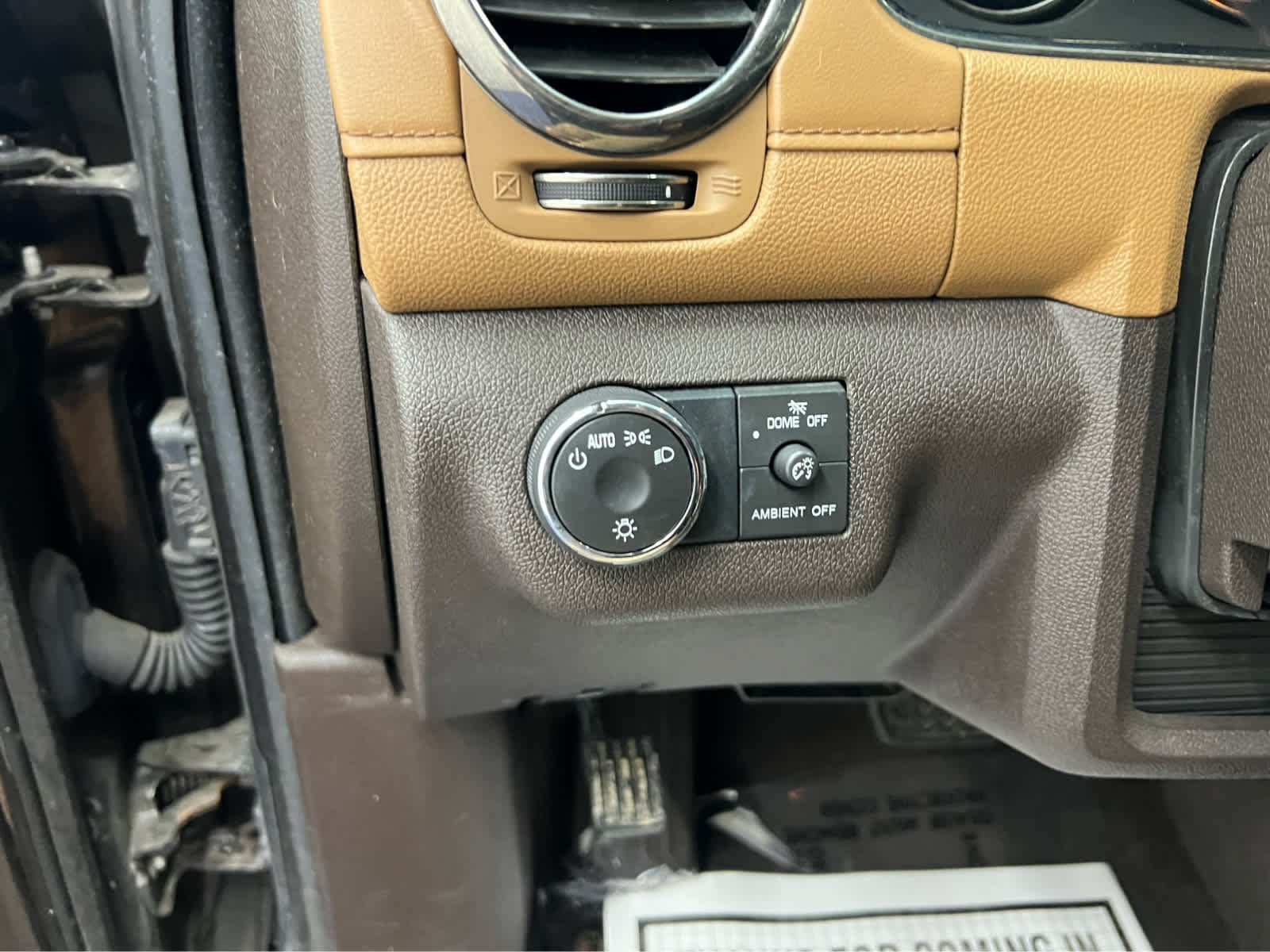 Used 2014 Mocha Bronze Metallic Buick Leather image 19