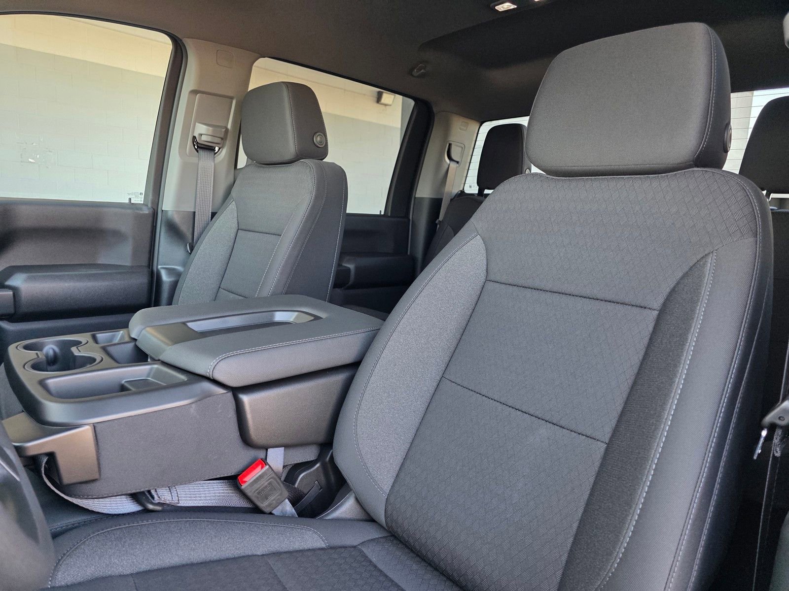 2025 Chevrolet Silverado 2500 HD Custom - Photo 25