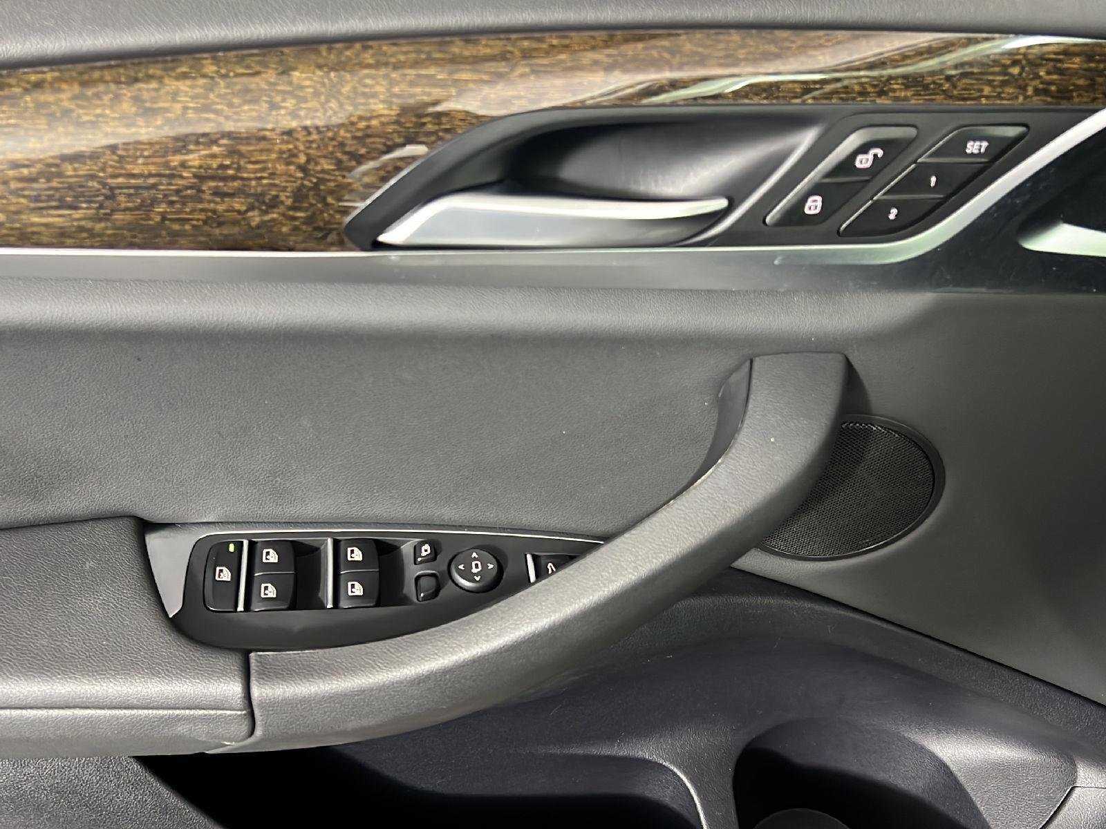 Used 2019 Glacier Silver Metallic BMW xDrive30i image 16