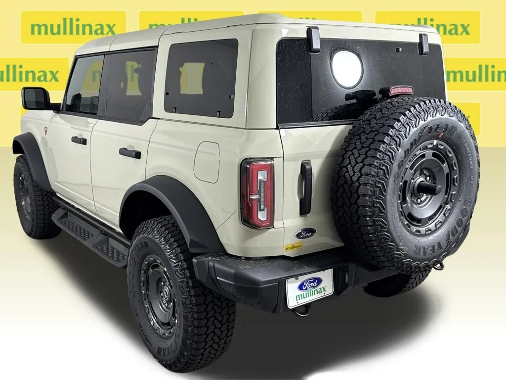 New 2025 Beige Ford Badlands image 4
