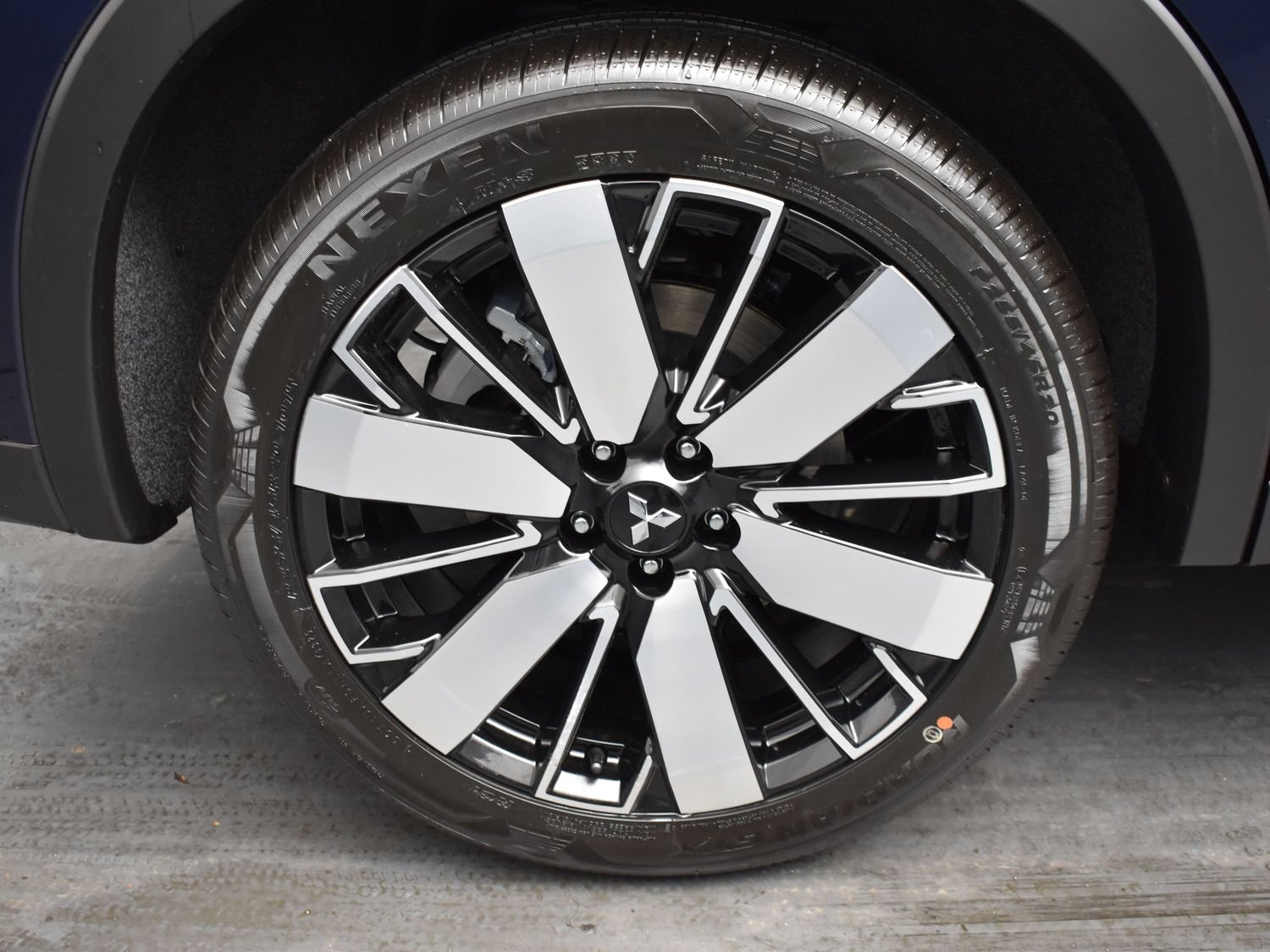 New 2026 Blue Mitsubishi SE 1.5T 2WD image 13