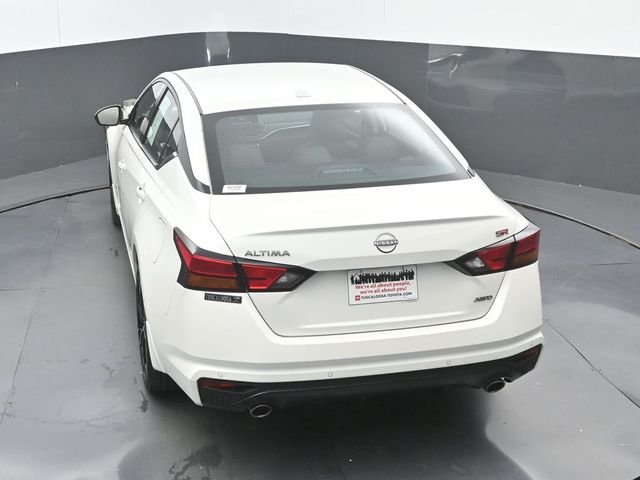 Used 2025 Pearl White Tricoat Nissan 2.5 SR image 29