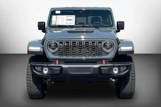 New 2026 Anvil Clear-Coat Exterior Paint Jeep Mojave image 3