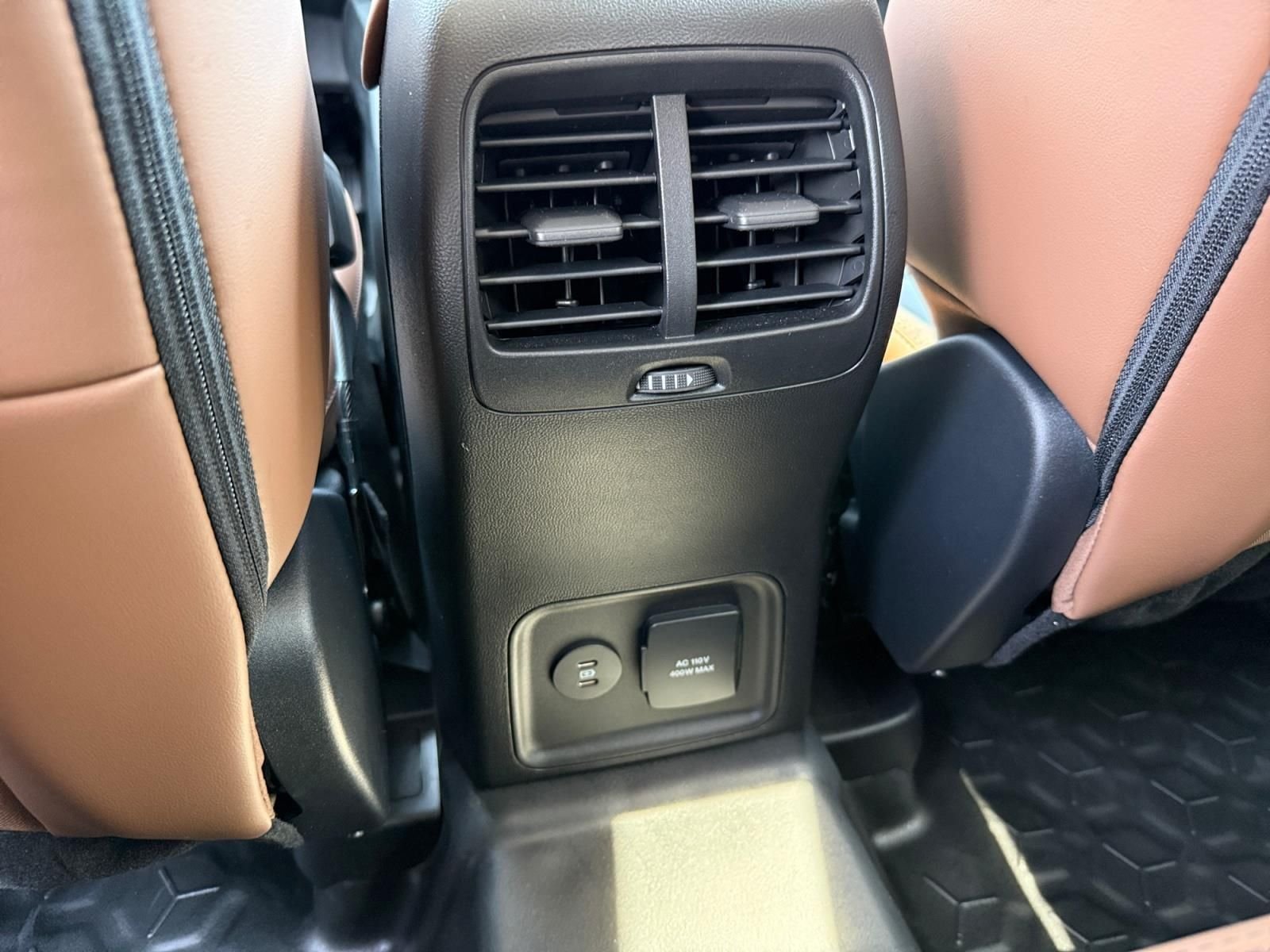 New 2026 Carbonized Gray Metallic Ford Outer Banks® image 16