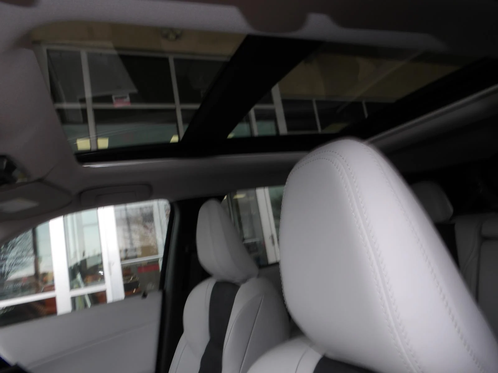 2026 Mitsubishi Outlander SE - Photo 17