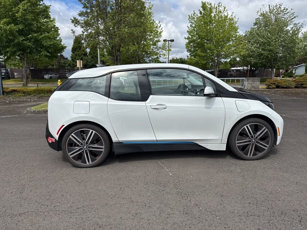 Used 2014 Capparis White w/BMW i Frozen Blue Accent BMW with Range Extender image 8