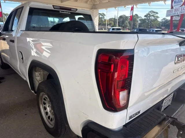Used 2019 White GMC Base image 5