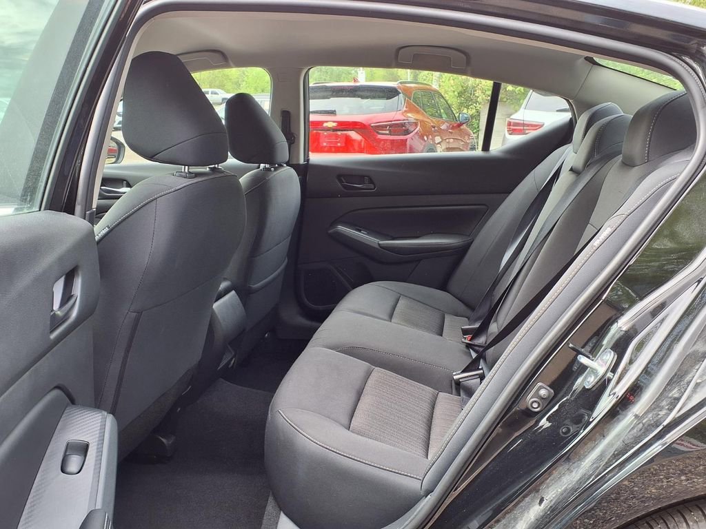 2025 Nissan Altima SV - Photo 10